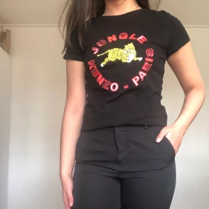 Tröja från Kenzo x H&M - Superfin tröja från märket kenzo. Använd max 5 gånger. Frakten ingår 🤩