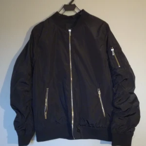 Bomberjacka - Frakt tillkommer 