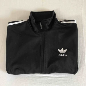  - Äldre modell adidas originals tracktop, stl D5 F174 (M/L)