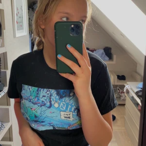 The cool elephant T-shirt🦋 - Skit cool t-shirt från the cool elephant, helt oanvänd så i nyskick! Köpte för ungefär 350kr. Frakt är inkl i priset😃.