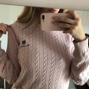 Fin stickad tröja💕💕 - Super söt tröja med märke💕 Såå mysigt Matrial!