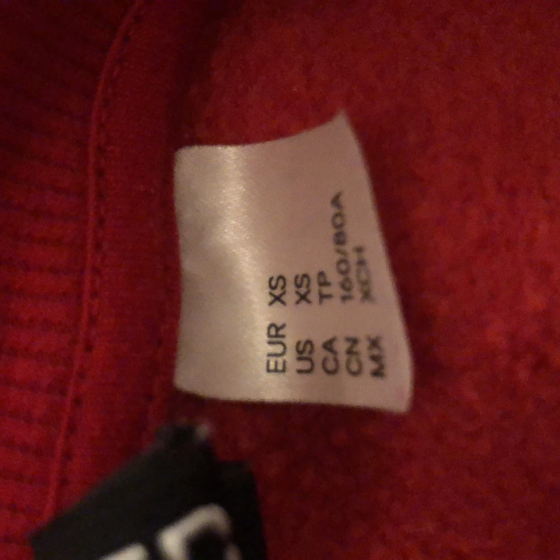 Tröja från H&M storlek XS - 90