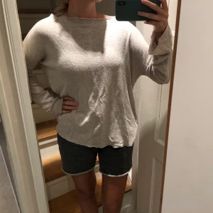 Tröja - Fin stickad tröja från zara! Jätteskönt tyg!