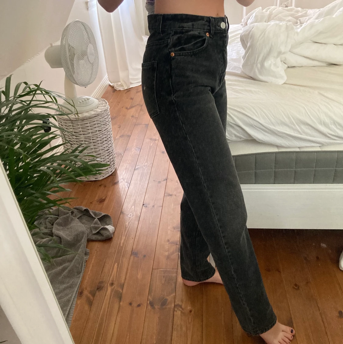 grå/svarta raka jeans💕 - 90