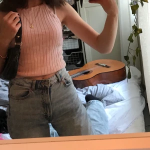 Linne  - Skit snyggt linne från hm.  Somrigt och fint 