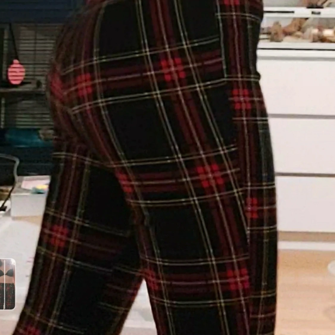 Rutiga röda byxor - 91