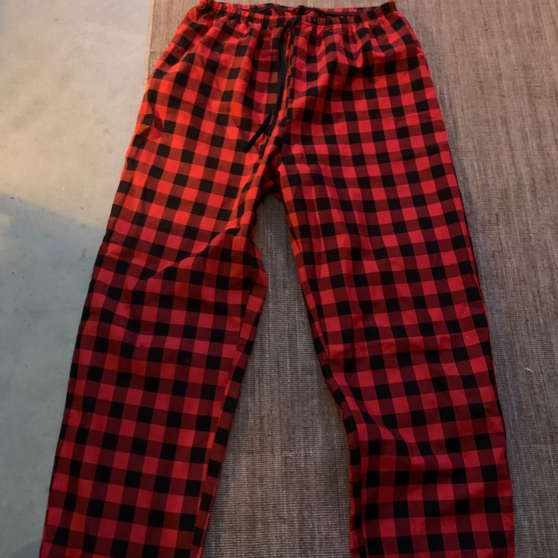 Rutiga pyjamasbyxor