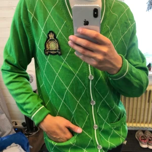 Bondelid kofta  - Snygg annorlunda bondelid kofta