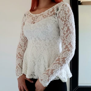 Spetströja - Jätte söt tröja, aldrig använd.