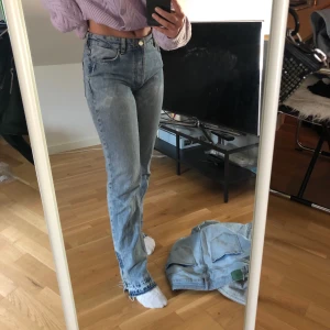 Super snygga jeans - Säljer ett par super snygga jeans💓💓😁