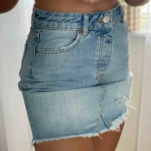  - Perfekt jeans kjol från Gina tricot!  Frakt tillkommer.