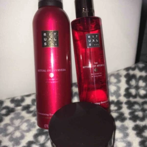  - Oanvänt! Jättefina produkter från Rituals som doftar ljuvligt 🌹Säljes för att jag redan har andra produkter från Rituals att använda.  •Köparen står för frakt!