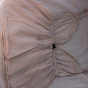 Odd Molly strl S - Använd endast en gång och är i jätte fint skick. Säljer tröjan pga att den inte riktigt passar min kroppsform.