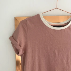  - T-shirt klänning från Forever 21, köpare står för frakt😋