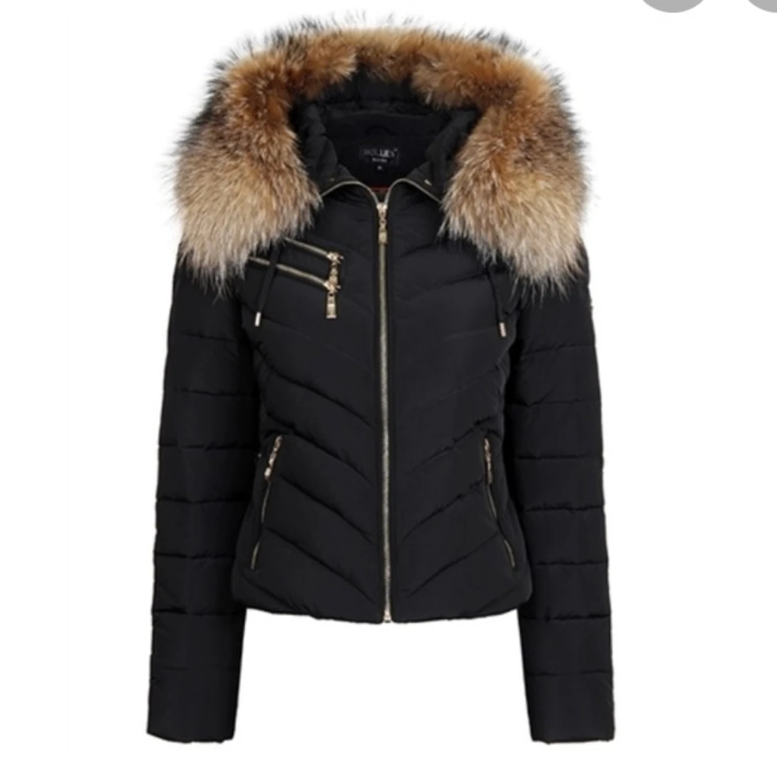 Hollies jacka chantel