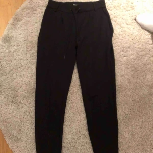  - Ett par jättefina kostymbyxor från oboy. Köpare står för frakt