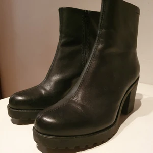 Vagabond Grace Storlek 39  - Äkta läder. Endast använda någon enstaka gång. Fint skick. Köpta från Vagabondbutik för 1 200 sek.