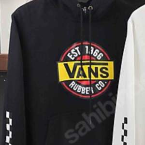 Superball vans hoodie  använd 2-3 gånger  ordinarie pris : 500kr 