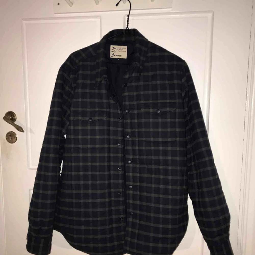 Aspesi flannel jacket, with thermore lining. Condition : brand new. Bought in Aspesi Rome, initial price 320€.. Jackor.