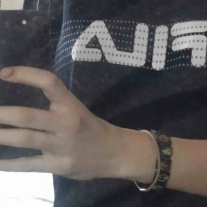  - Snygg tröja från fila! (Köpt på humana) använder aldrig den tyvärr, träningsmaterial! Köpare står för frakt! Ca 40kr 