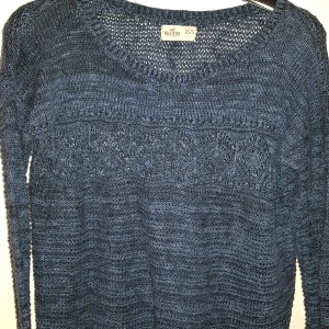 Stickad tröja  - Mysig tröja från Hollister stickad i fint mönster