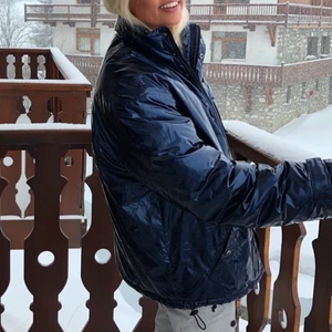 Vinterjacka  - Så fin blå jacka köpt från Asos! Skriv för fler bilder 