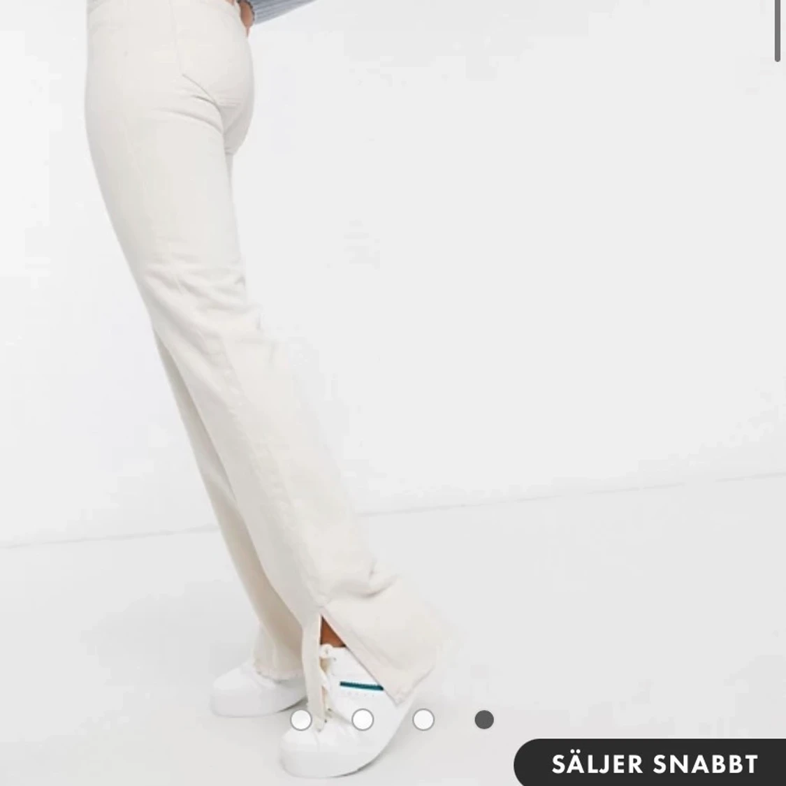 Ljusa jeans med slits strl 38