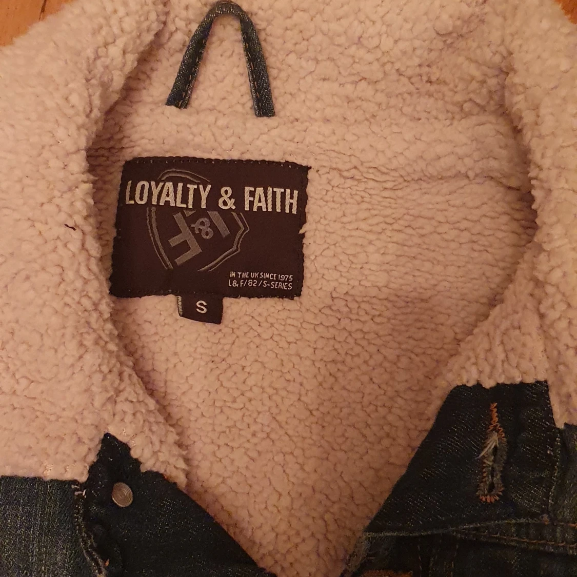 Jeansjacka med pile-foder Storlek S - 90