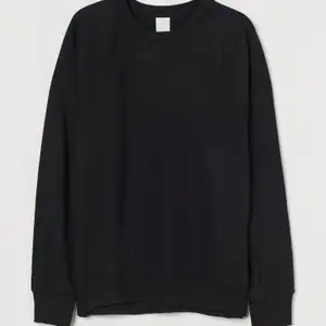 en basic svart tröja ifrån hm i storleken xs