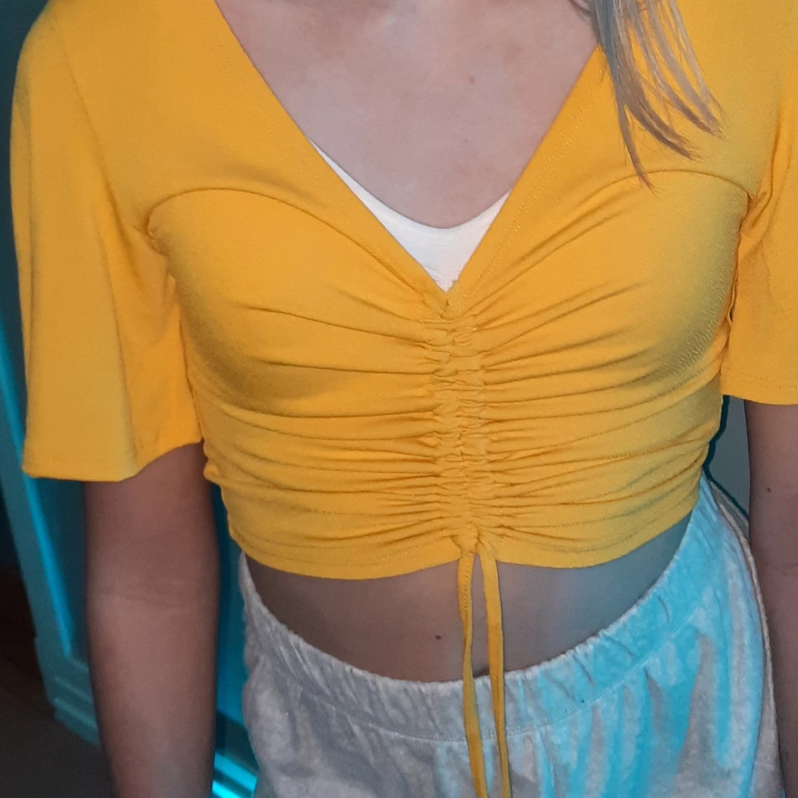 Gul topp, från hm, storlek xs