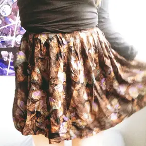 Vippig kjol från beyond retro!