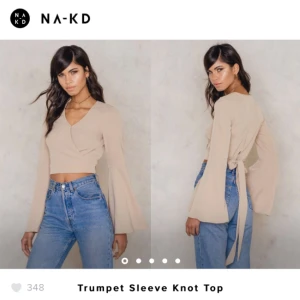  - Jättesöt top/blus från Na-Kd , använd 1 gång men i ett skick som ny.  