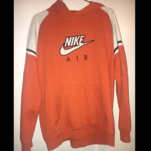  - 🔥 passar M-XL (står XL på lappen) i gott skick!! Och super skön 