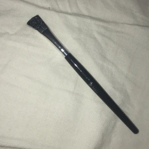 Sminkborste - Vid snabb affär 25kr inkl annars 30kr inkl