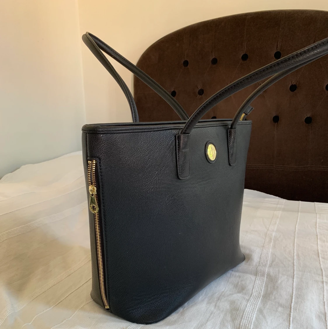 Svart handväska med plats för laptop!💻 - 90