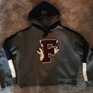 Fenty puma by Rihanna hoodie - Hoodie från pumas kollektion med Rihanna. 