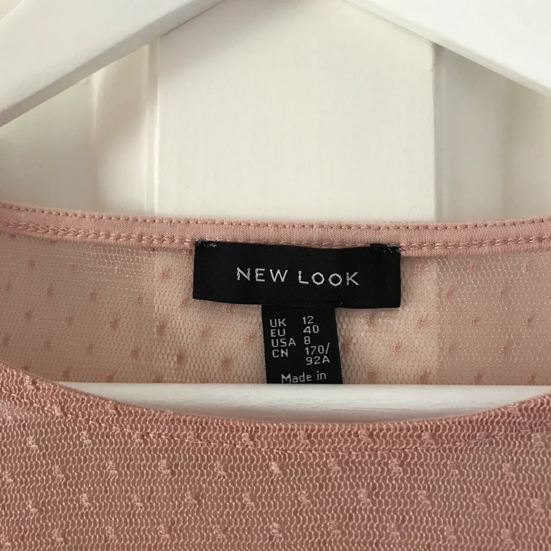 Genomskinlig blus med fint mönster  - 90