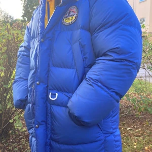 Ralp lauren  - Vinterjacka strl m men ganska storleken aldrig använt så helt ny 