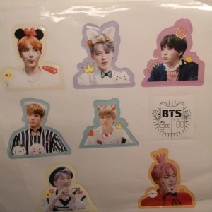 BTS stickers - BTS klistermärken i bra skick 🌠❤️