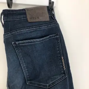 Slim jeans från märket neuw 