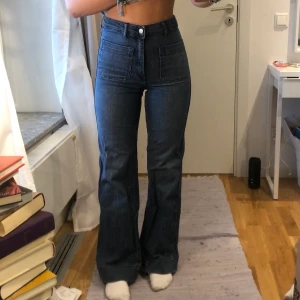 Jeans - Fina jeans i storlek 34, väldigt bekväma💖möts upp eller fraktar:) högsta bud:250kr