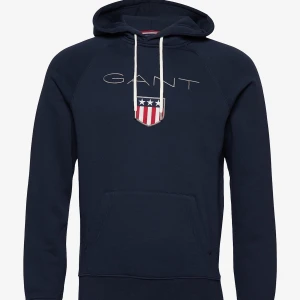 Gant Shield Hoodie M - Hoodie i storlek M från gant, finns i blå och vit färg