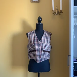 Väst - Häst väst. Aldrig använd 