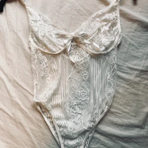 Body  - Aldrig använd. Tror den är från DM. Köparen står för frakten 