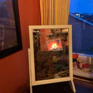 Smyckeskrin  - Hej! Säljer mitt jättefina smyckeskrin/skåp från glitter:)