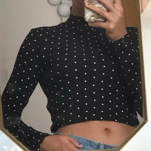 Hm tröja prickig jättefin! - Använder aldrig, därav säljer