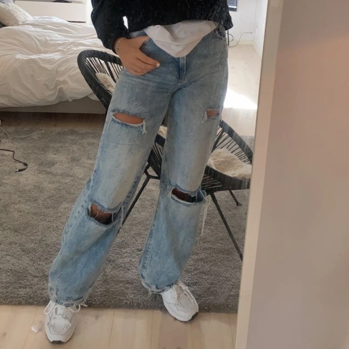 Håliga jeans i strl 34