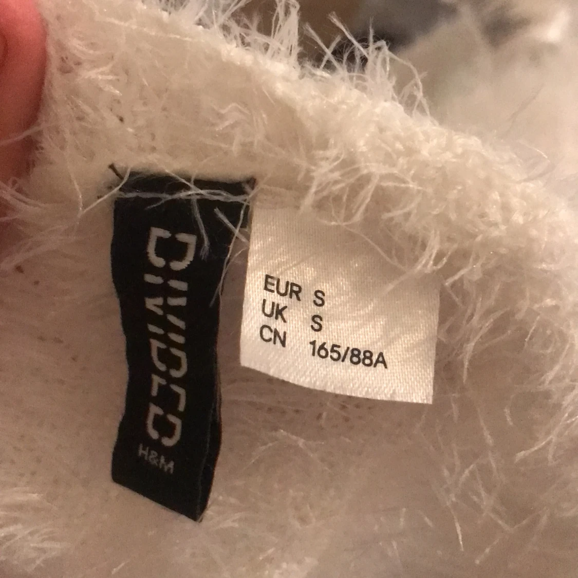 vit fluffig tröja, storlek XS-S - 91