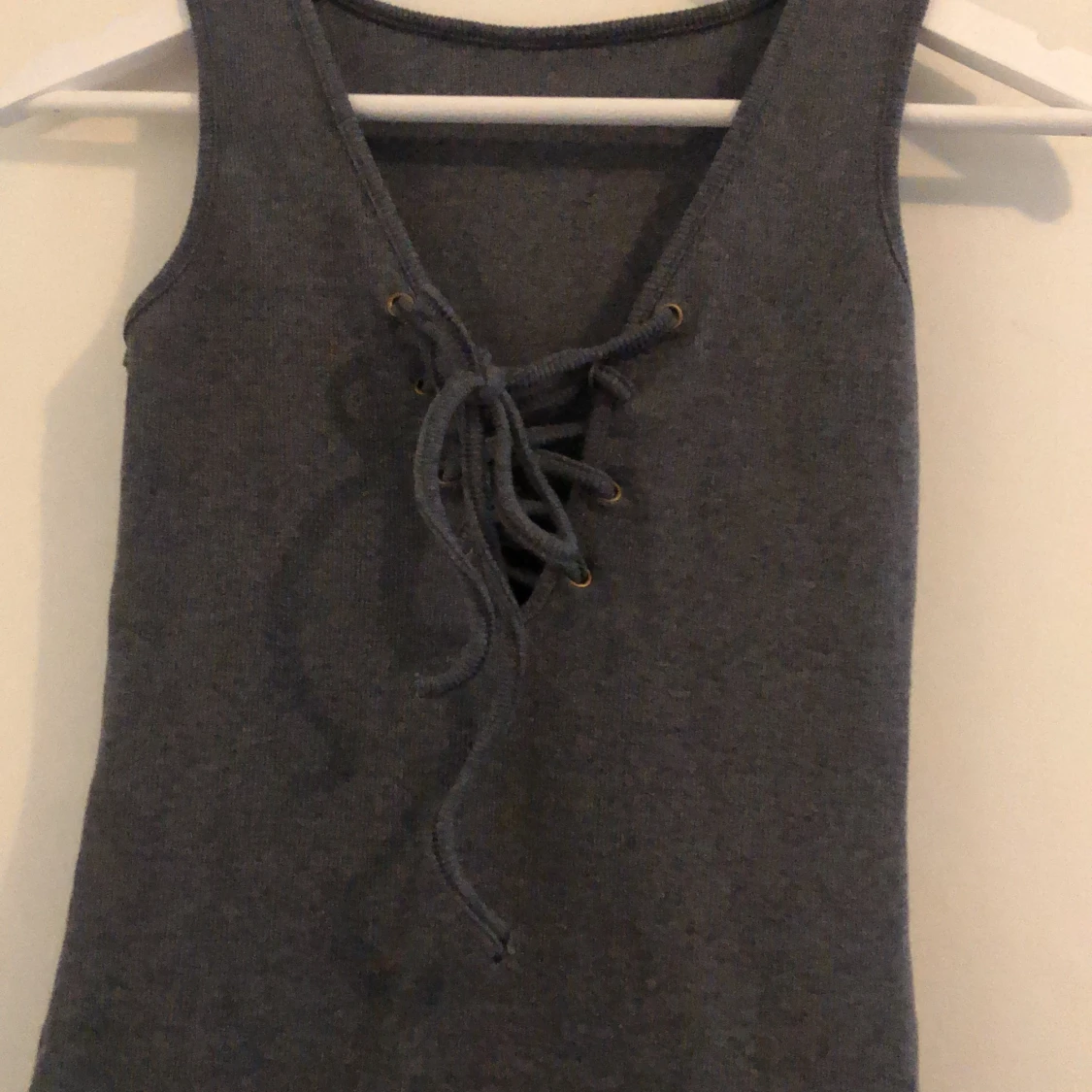 Ribbad klänning - 91