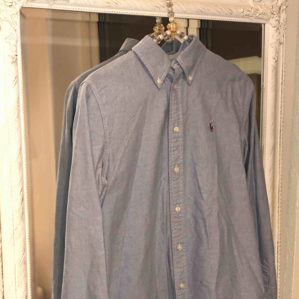 Ralph Lauren skjorta💙 Använd ett fåtal gånger. Köpare betalar frakt. Skjortor.